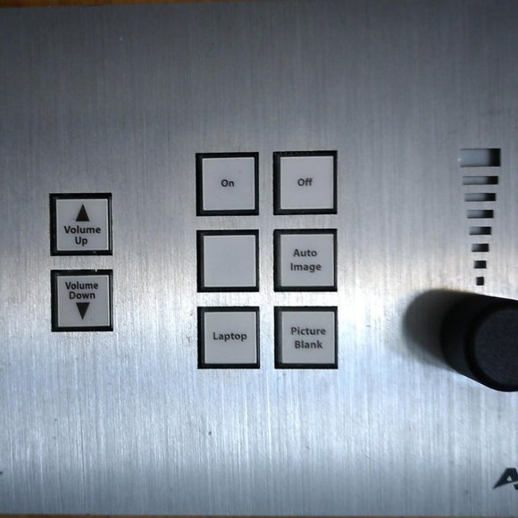 AMX FG1302-08-A 8-key control pad - Picture 5 of 8